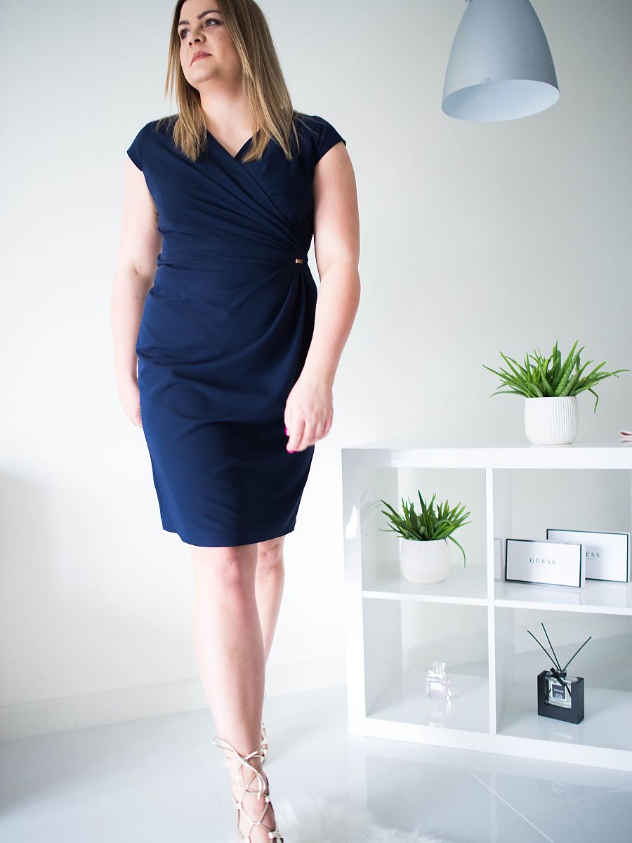 Robe fourreau Sabine drapée, coloris bleu marine, photo 1